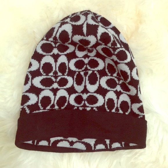 Cozy Coach beanie - Picture 1 of 2